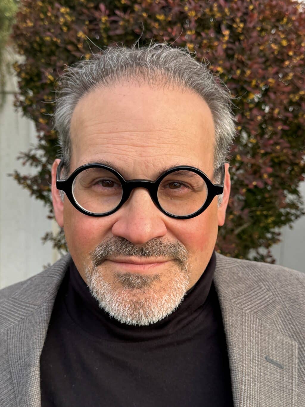 jonathan kaufman headshot